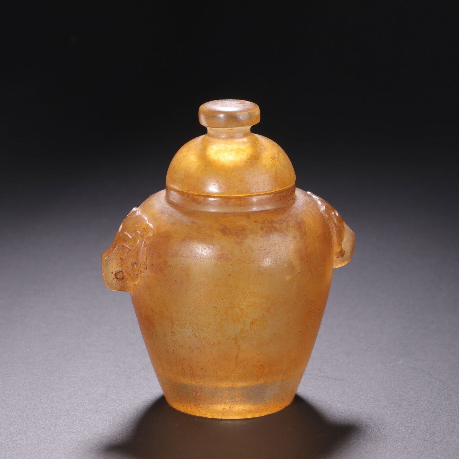 A Exquisite Crystal Carved Double-Ears Jar (1 of 9)