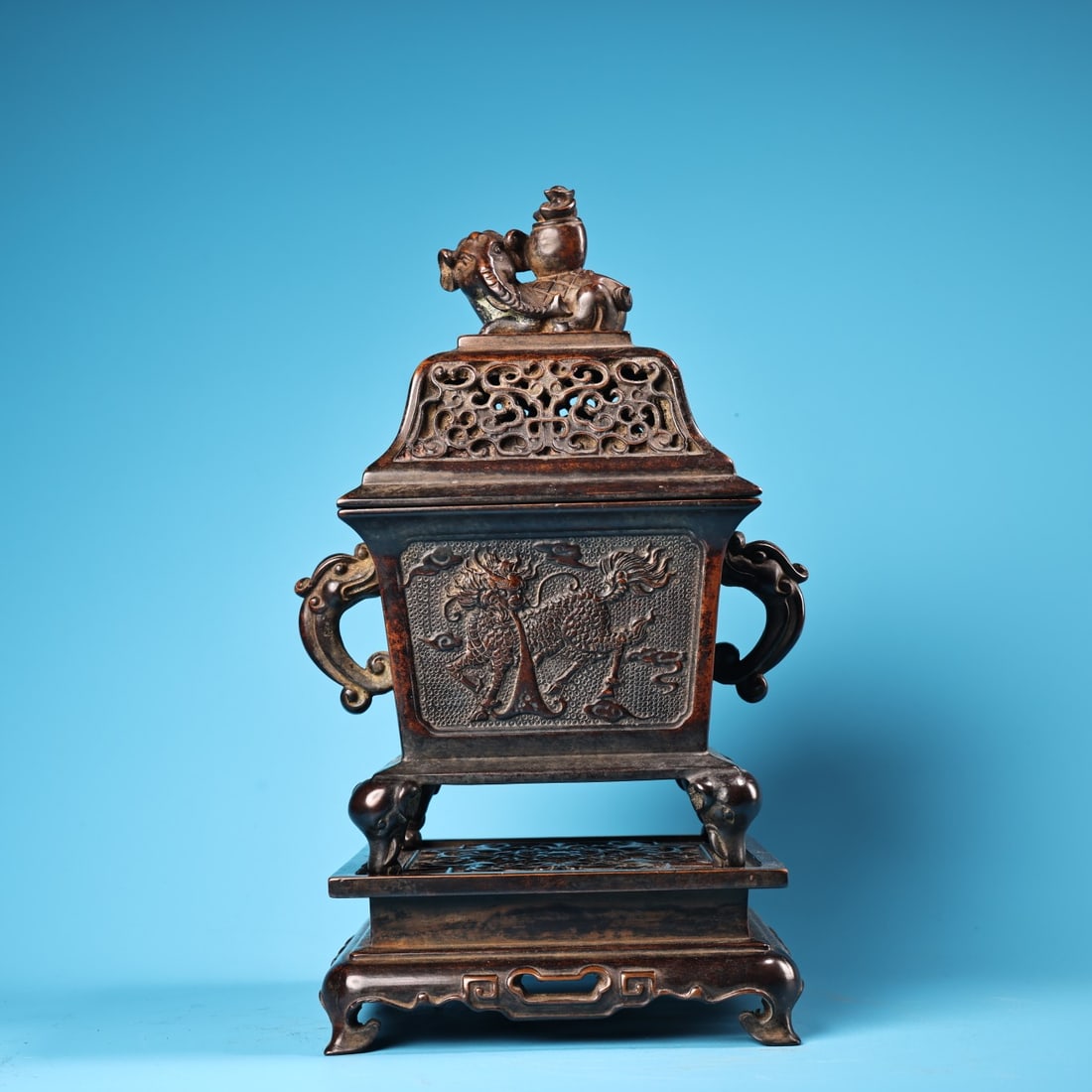 A Exquisite Red Copper High-relief Carved Flower Censer: A Exquisite Red Copper High-relief Carved Flower Censer,Ming Dynasty, China,Size:8.7inx3.9in,Weight:3450g 