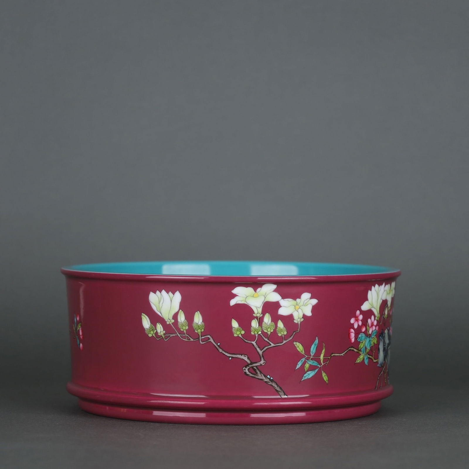 A Exquisite Ruby Red Ground Enamel Flower Pattern Brush Washer - 3