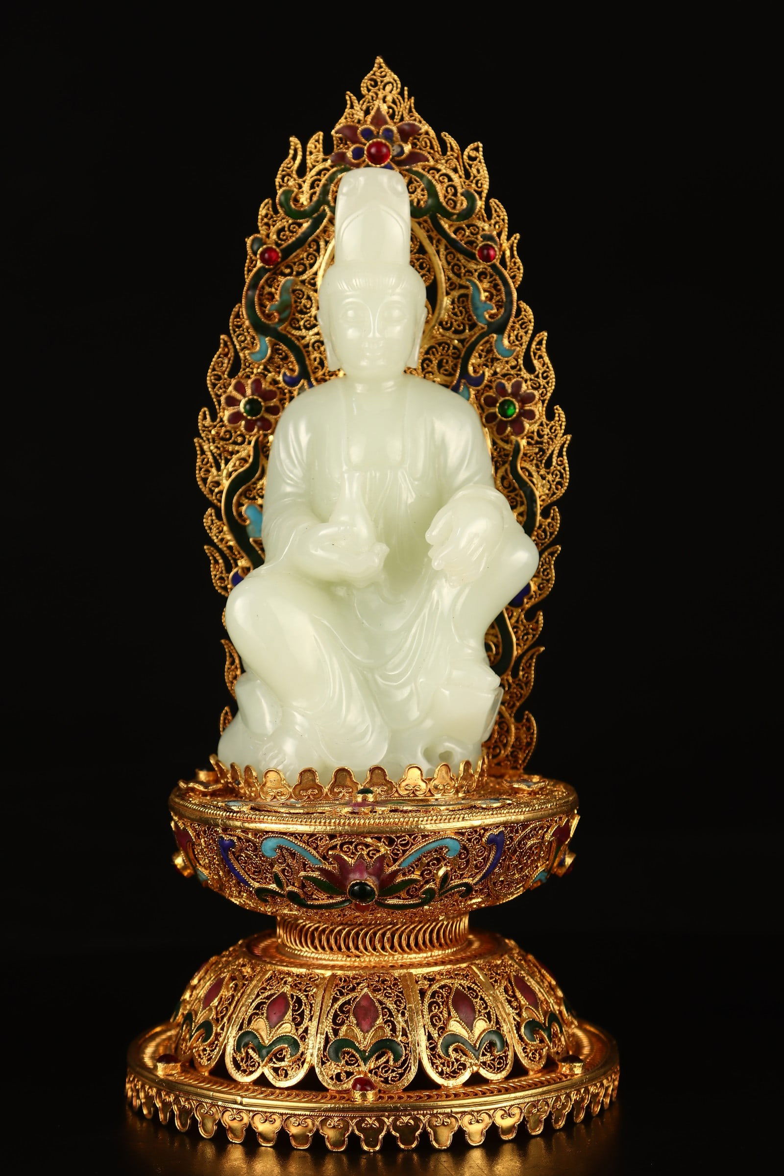 Filigree Gilt Jade-Inlaid Avalokitesvara Ornament: Filigree Gilt Jade-Inlaid Avalokitesvara Ornament,Qing Dynasty, China,Qianlong Four-character Mark,Size:9.3inx4.1inx5.5in,Weight:777g 