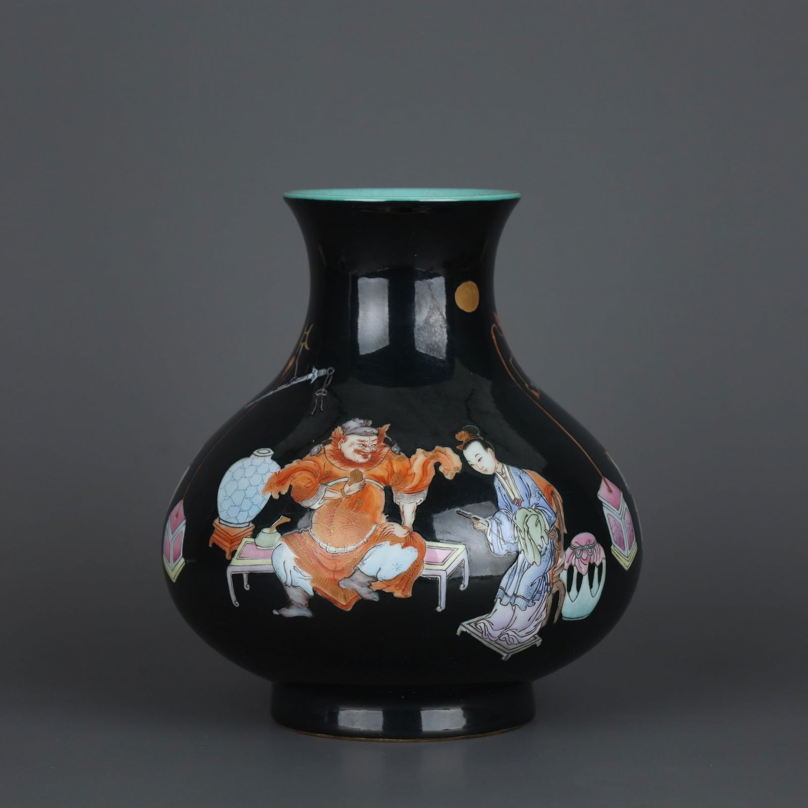 A Exquisite Black Ground Famille-Rose Figures Pattern Vase: A Exquisite Black Ground Famille-Rose Figures Pattern Vase,Qing Dynasty, China,Qianlong Six-character Mark,Size:6.7inx6.1in 