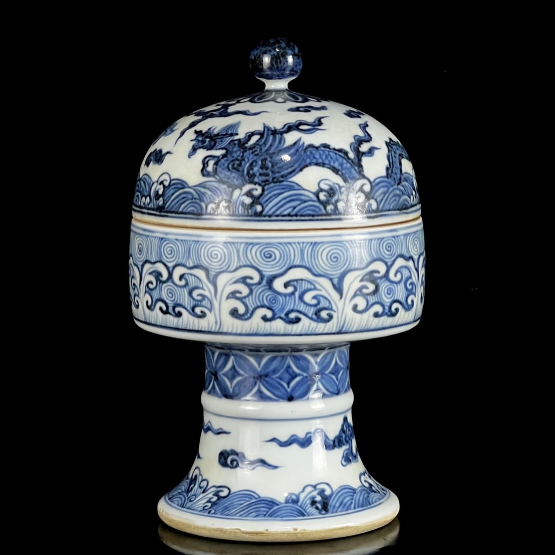 An Exquisite Blue and White Seawater,Auspicious Cloud and Dragon Pattern Stem Cover Jar (1 of 8)