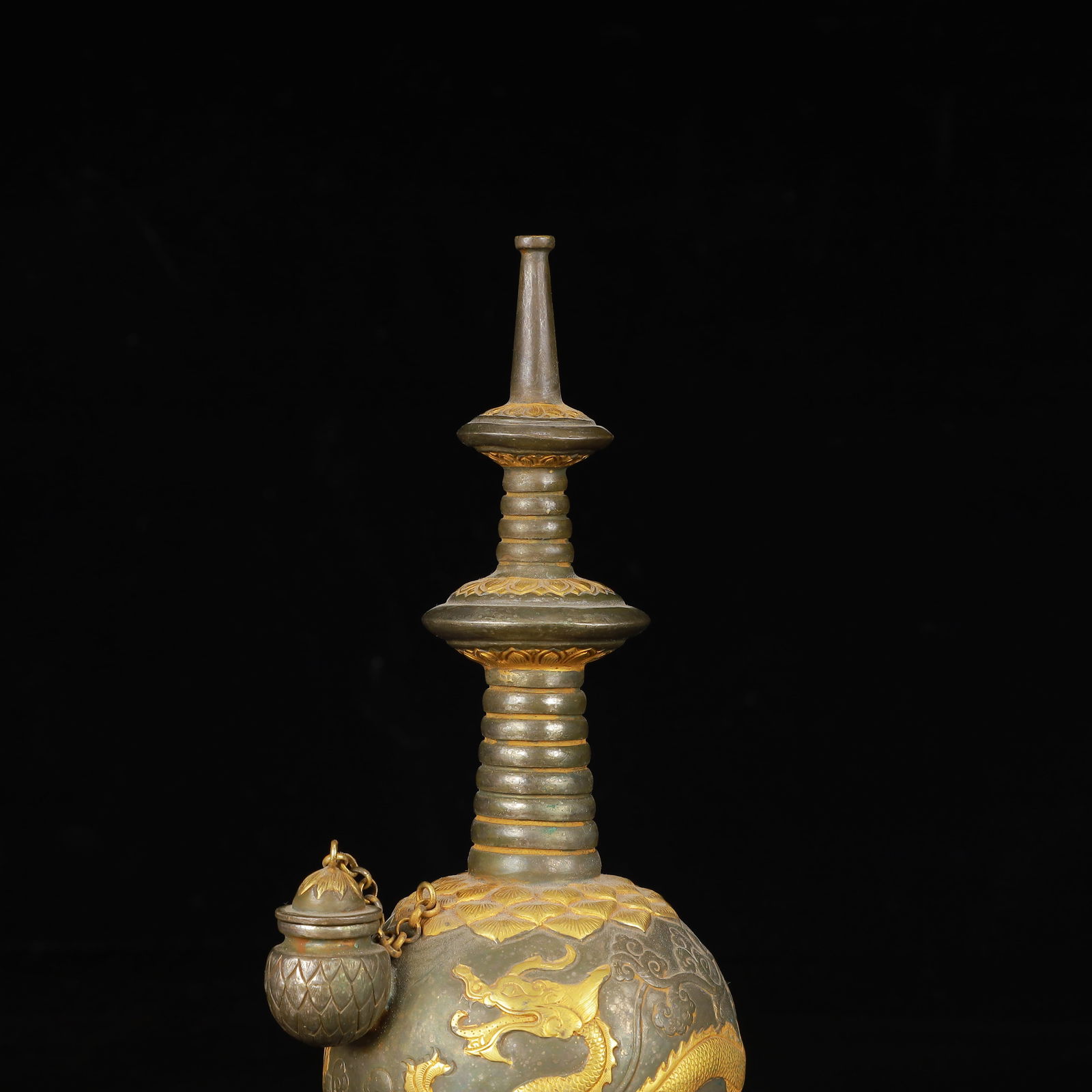 An Exquisite Gilt Silver Dragon Pattern Vase - 10