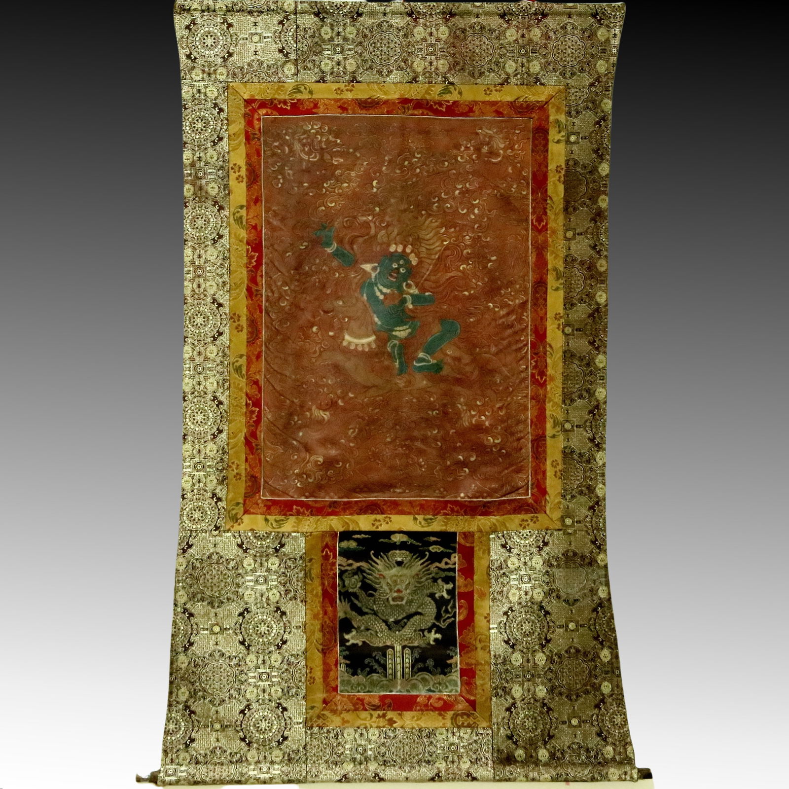 An Exquisite Brocade Painted Color Statue of Vajra Tangka: An Exquisite Brocade Painted Color Statue of Vajra Tangka,Qing Dynasty, China,Size:36.2inx57.5in 织锦彩绘金刚像唐卡，清代