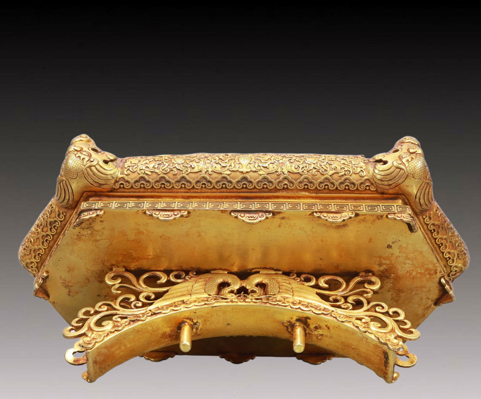 A Rare Gilt Bronze Figure Pattern Table Screen - 10