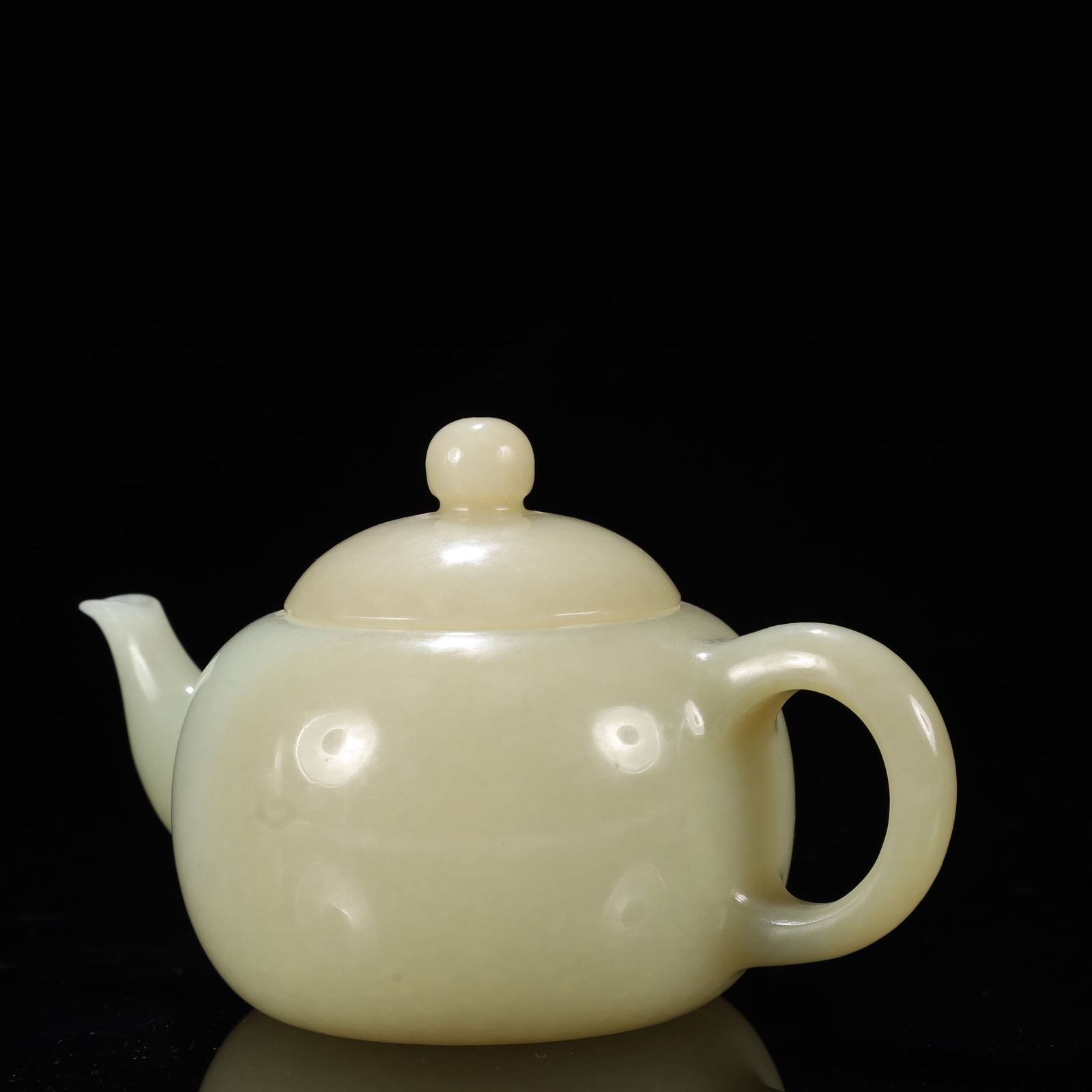 An Exquisite Greenish Jade Teapot - 6