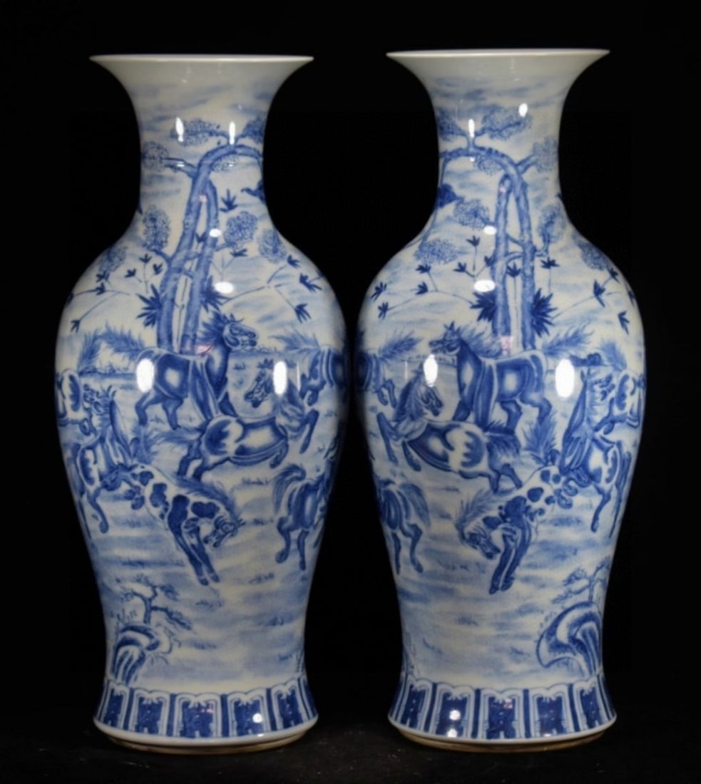 A Pair of Huge Blue and White Horse Pattern Vases (1 of 9)