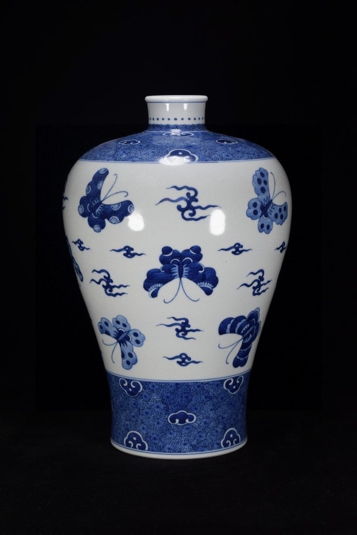 A Rare Blue and White Butterfly Pattern Vase (1 of 8)