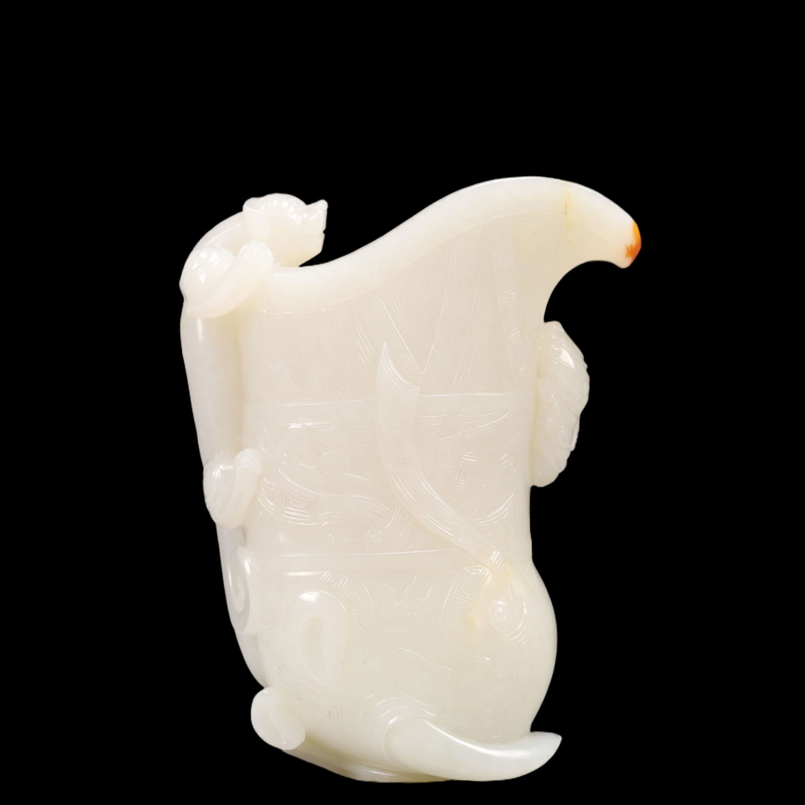 An Exquisite White Jade Chi-Dragon Cup (1 of 8)