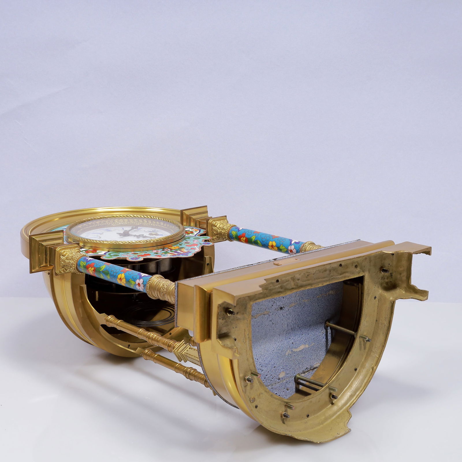 An Exquisite Cloisonne Flower Pattern Table Clock Ornament - 11