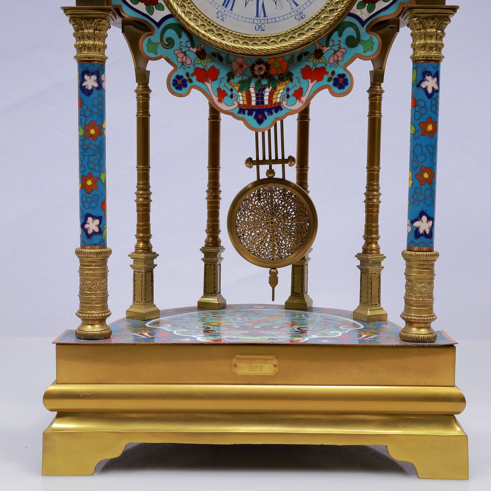 An Exquisite Cloisonne Flower Pattern Table Clock Ornament - 3