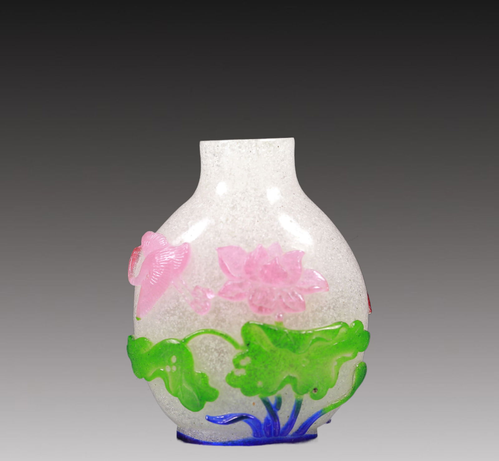 A Fantastic Multi-Color Overlay Snowflake Glass 'Bird& Flower' Snuff Bottle: A Fantastic Multi-Color Overlay Snowflake Glass 'Bird& Flower' Snuff Bottle. Chinese Qing Dynasty. Size:2inx1inx2.2in. Weight:52g 清代