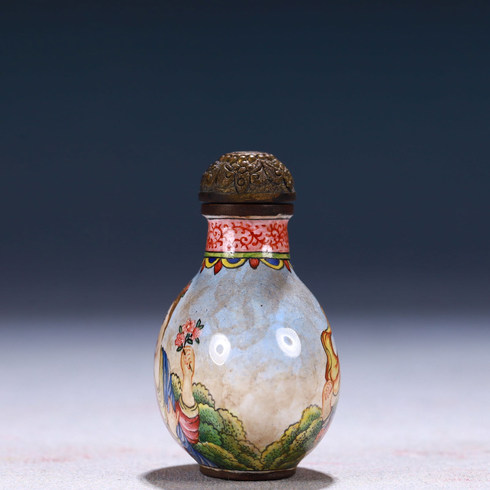 An Exquisite Painted Enamel Figure Pattern Snuff Bottle - 6