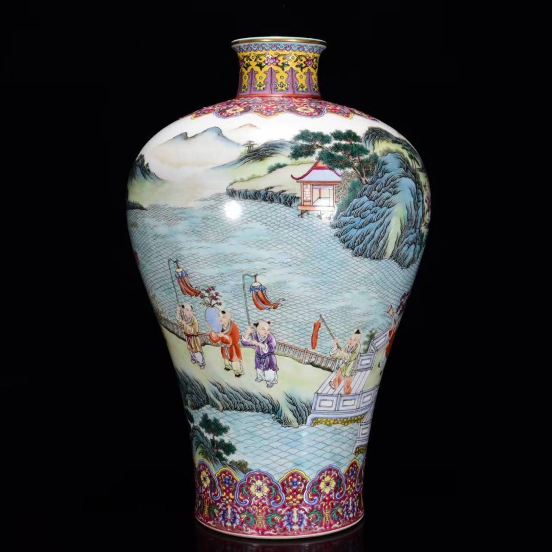 A Huge Famille-Rose Painted Gold Landscape and Figure Pattern Vase: A Huge Famille-Rose Painted Gold Landscape and Figure Pattern Vase,Qing Dynasty, China,Qianlong Six-character Mark,Size:22.8inx14.6in 