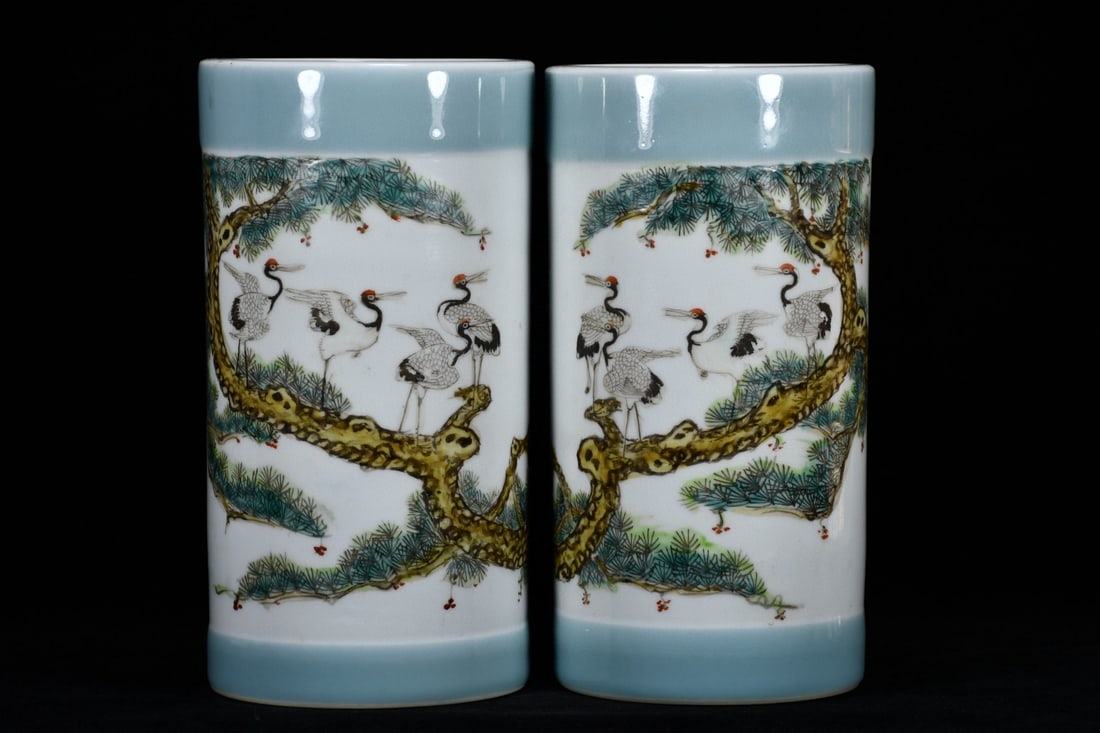 A Pair of Exquisite Famille-Rose Pine and Crane Pattern Vases: A Pair of Exquisite Famille-Rose Pine and Crane Pattern Vases,Qing Dynasty, China,Guangxu Six-character Mark,Size:9.1inx4.7in 