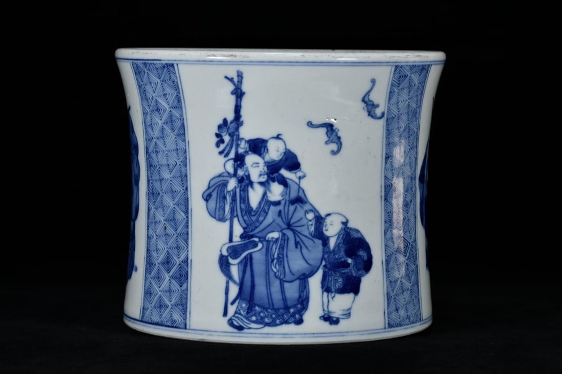 An Exquisite Blue and White Figure Pattern Brush Pot: An Exquisite Blue and White Figure Pattern Brush Pot,Qing Dynasty, China,Kangxi Six-character Mark,Size:6.7inx7.9in 