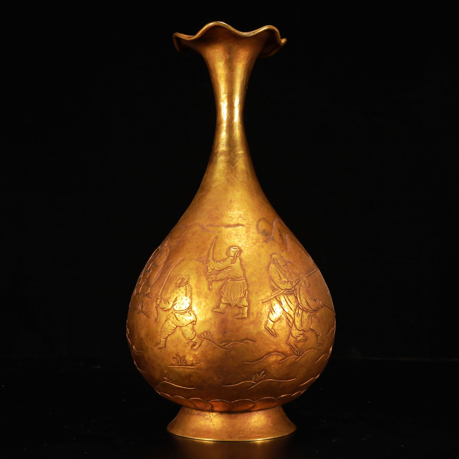 A Rare Gilt Bronze Figure Pattern Vase - 3