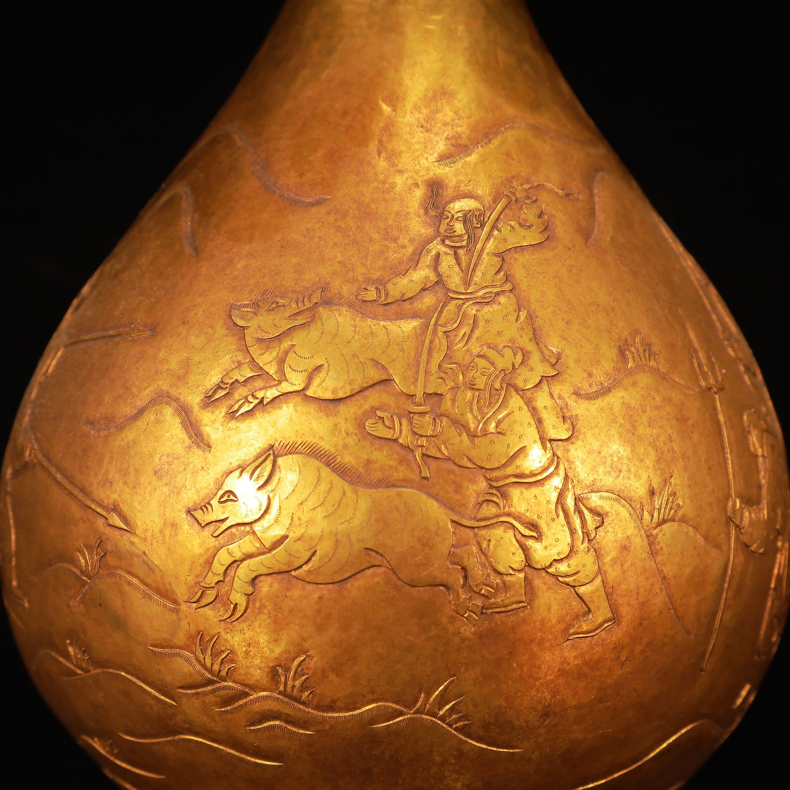 A Rare Gilt Bronze Figure Pattern Vase - 7