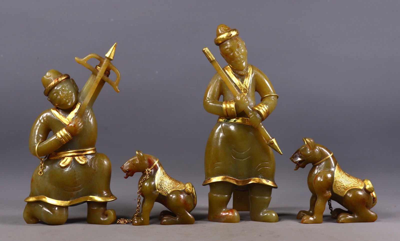 A Set of Fine White Jade Cover with Gold Figure Auspicious Beast Ornament: A Set of Fine White Jade Cover with Gold Figure Auspicious Beast Ornament,Liao Dynasty, China,Size:(Figure)7.9inx3inx1.6in,(Dog)3.3inx3.1inx1.8in,Total Weight:1793g 