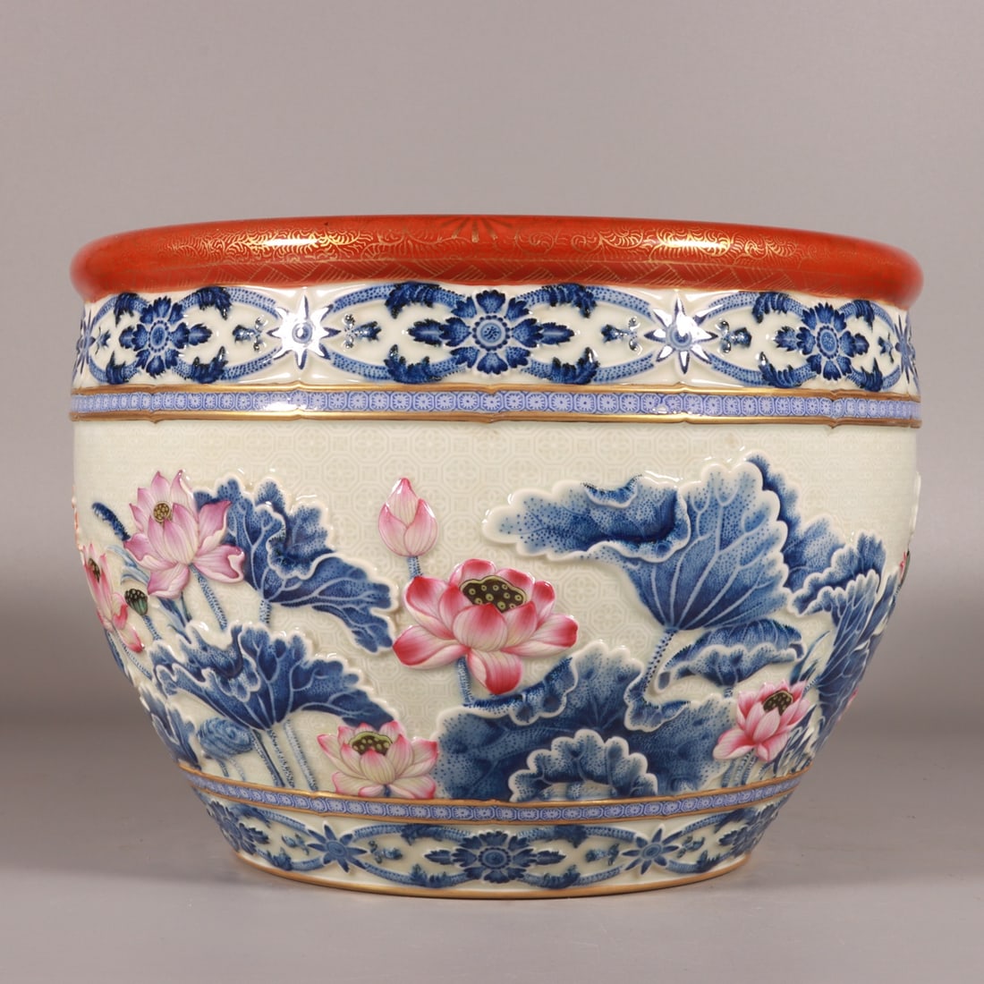 An Exquisite Doucai Painted Gold Lotus Pattern Water Pot: An Exquisite Doucai Painted Gold Lotus Pattern Water Pot,Qing Dynasty, China,Qianlong Six-character Mark,Size:6.6inx9.3in 