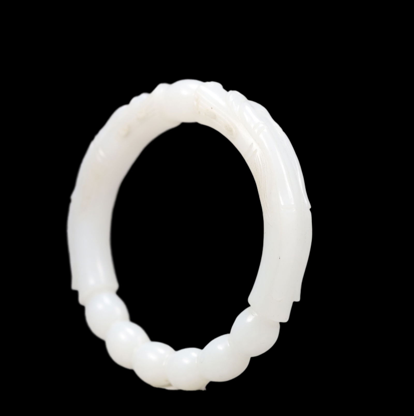 An Exquisite White Jade Dragon Pattern Bracelets - 2