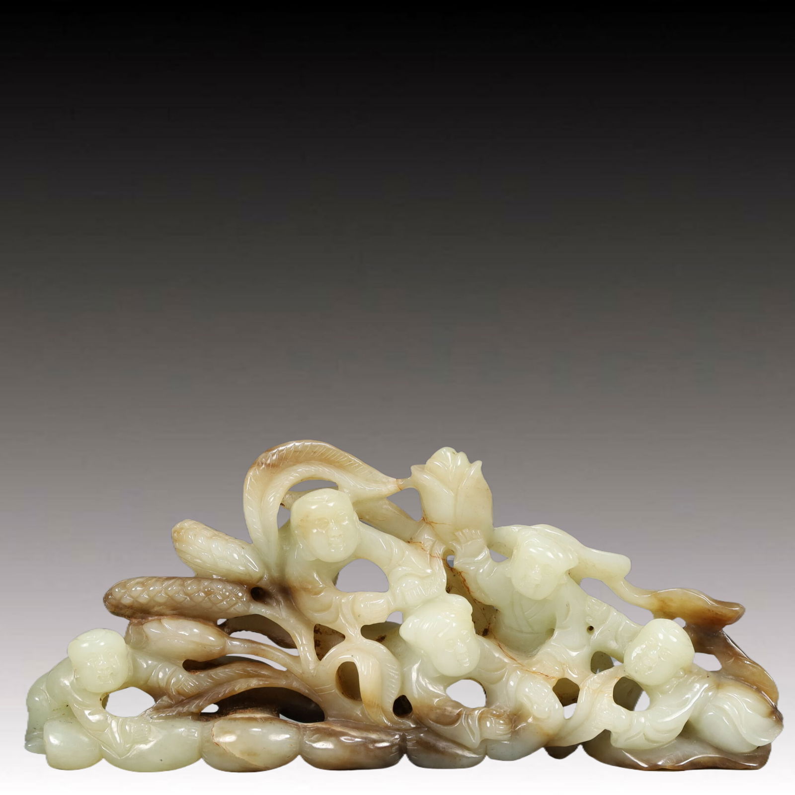An Exquisite White Jade Figure Pattern Ornament: An Exquisite White Jade Figure Pattern Ornament,Qing Dynasty, China,Size:7.9inx1.4inx3.3in Weight:650g 白玉人物纹摆件,中国清代