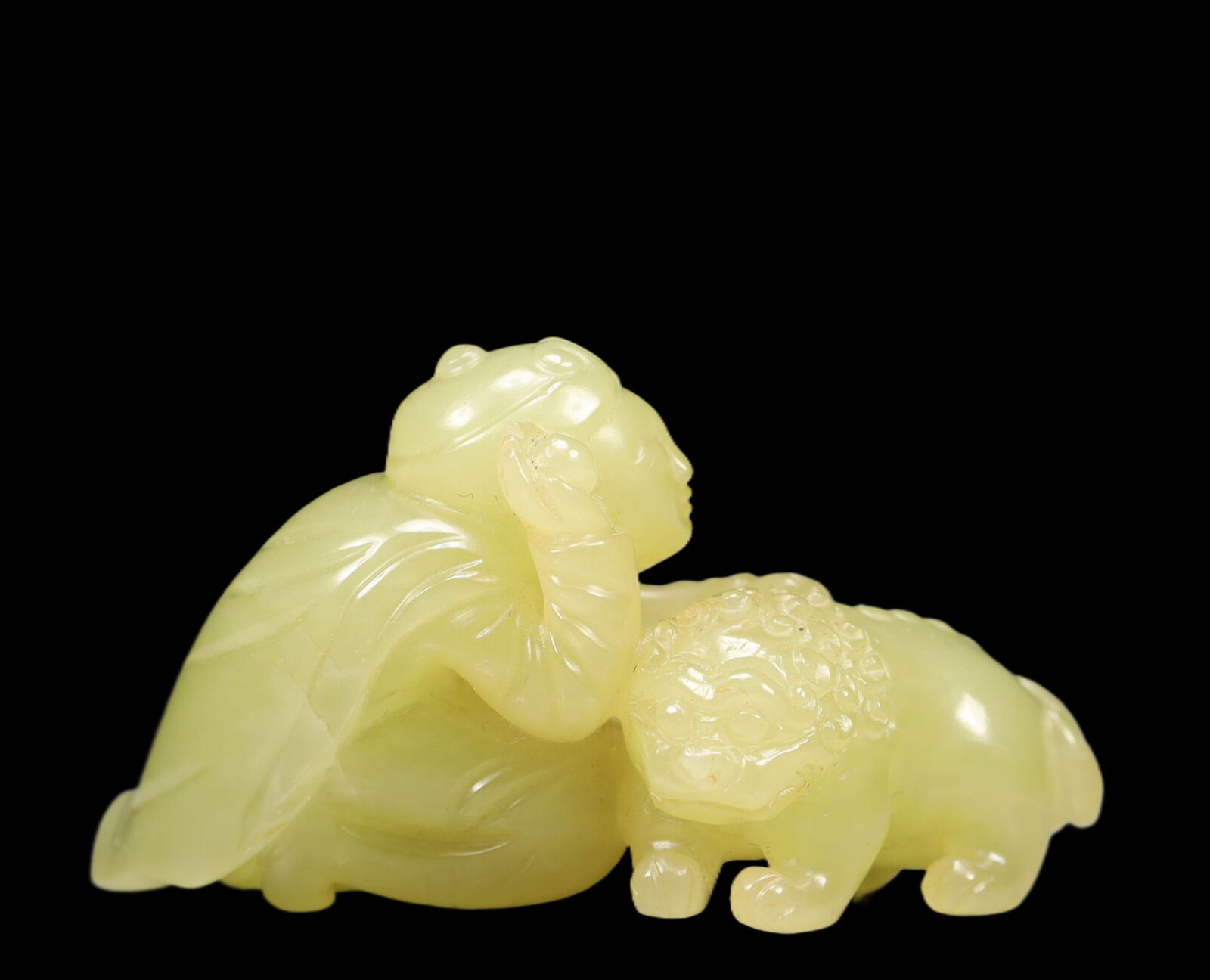 An Exquisite Yellow Jade Figure Lion Ornament: An Exquisite Yellow Jade Figure Lion Ornament, Qing Dynasty, China, Size:2.4inx1.2inx1.6in, Weight:62g 