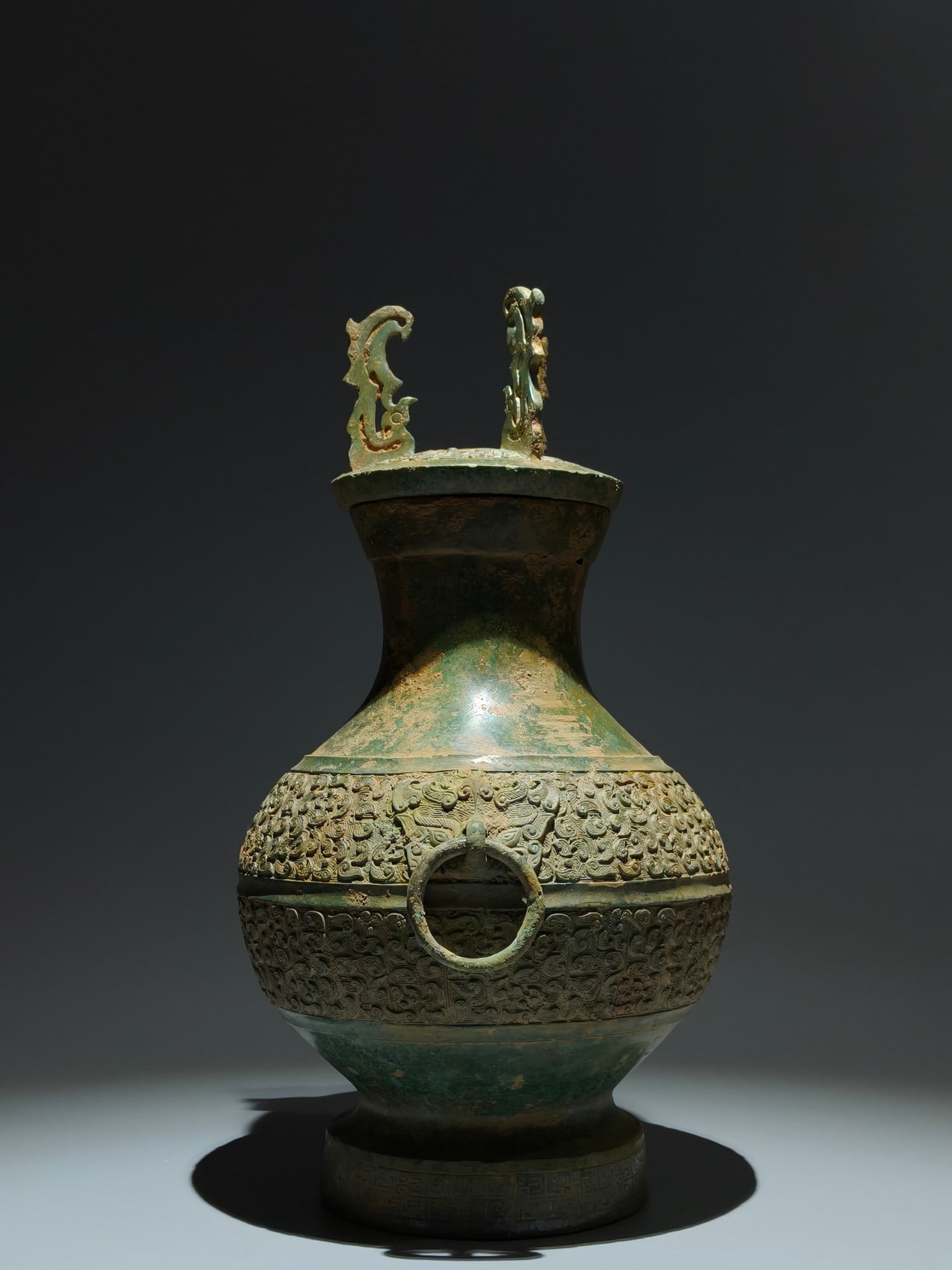 An Archaic Bronze Feather Pattern Beast-Ears Pot - 3