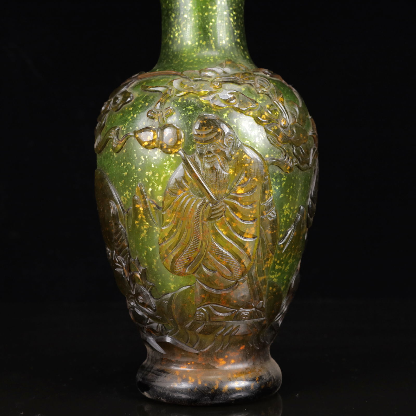 An Exquisite Glass Figure Pattern Vase - 4