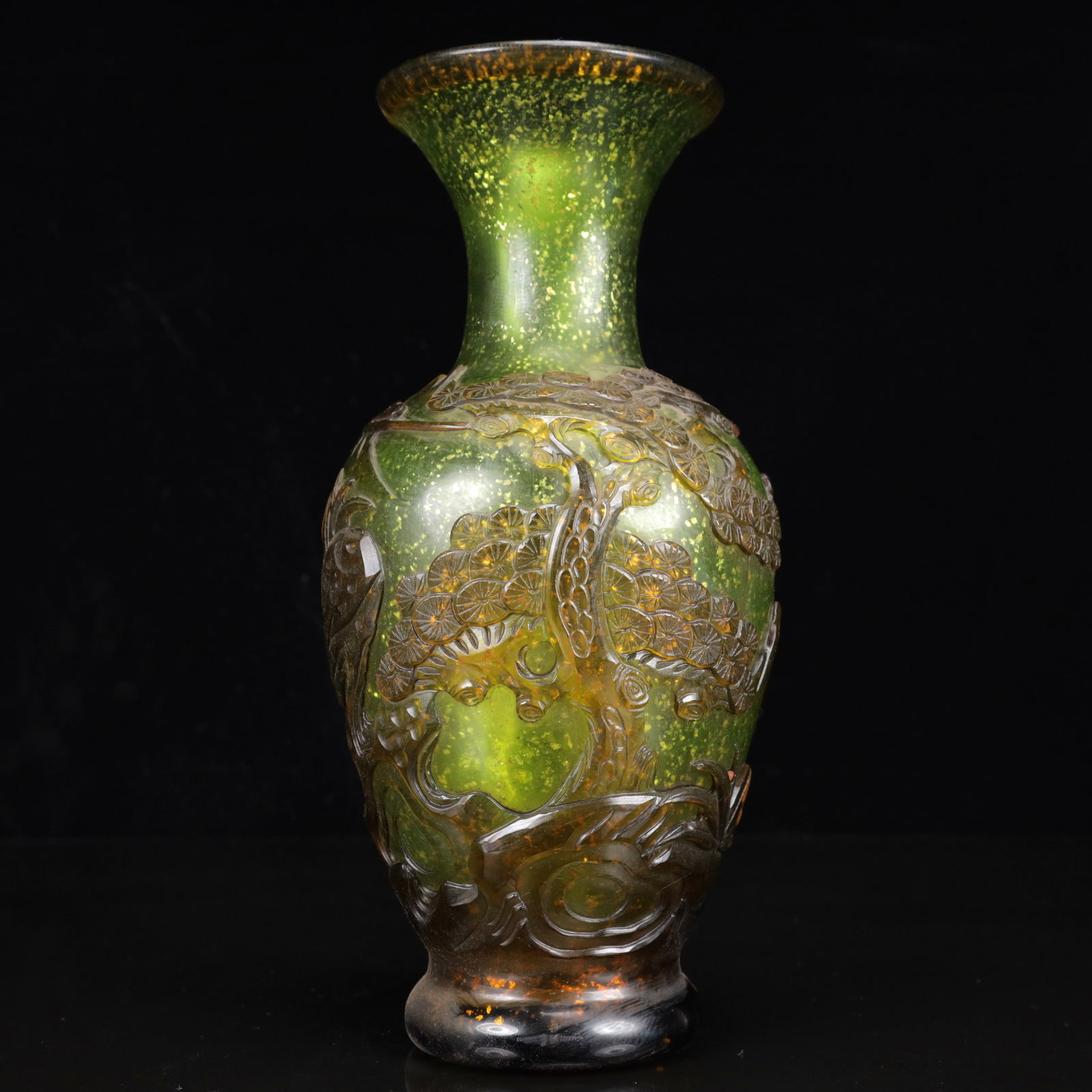 An Exquisite Glass Figure Pattern Vase - 7