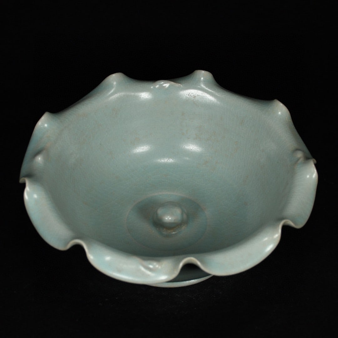 An Exquisite Ru yao Frog Pattern Water Pot - 2