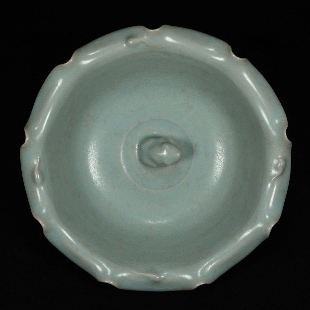 An Exquisite Ru yao Frog Pattern Water Pot - 3