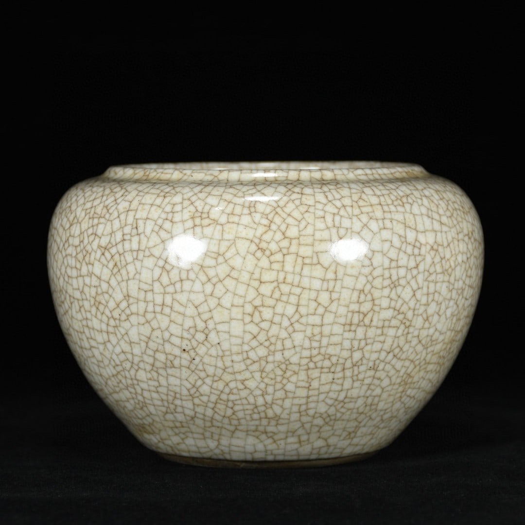 An Exquisite Ge yao Brush Washer (1 of 9)