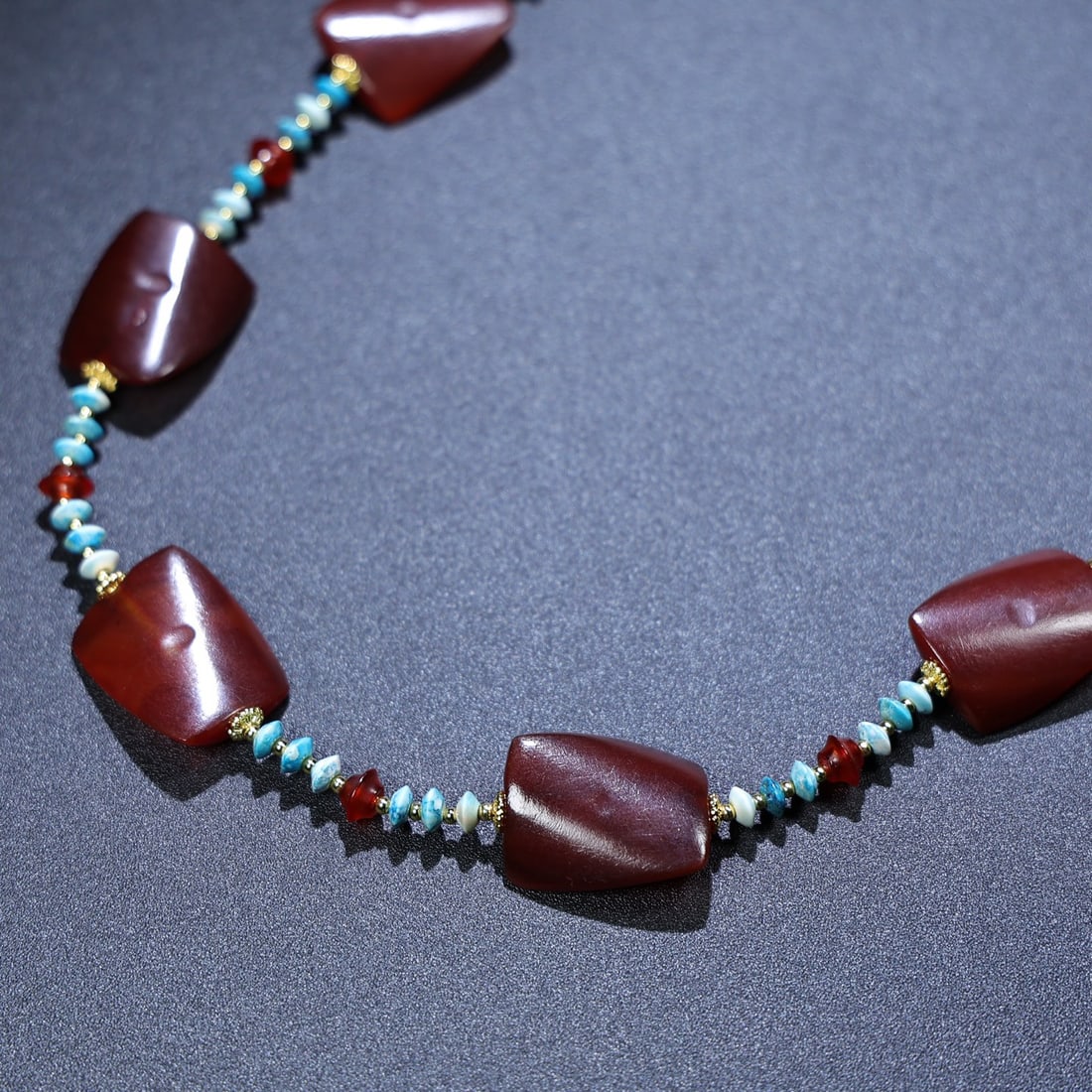 An Exquisite Agate Necklace - 2
