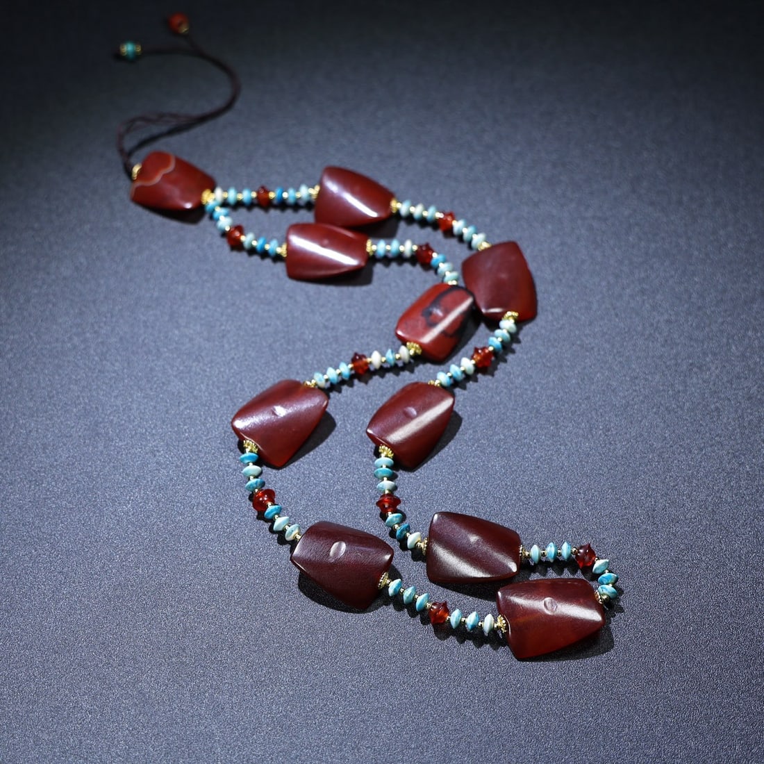 An Exquisite Agate Necklace - 4