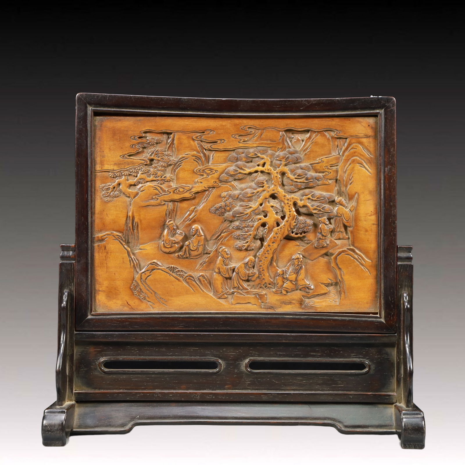 An Exquisite Zitanwood Inlaid Boxwood Figure Pattern Table Screen (1 of 5)