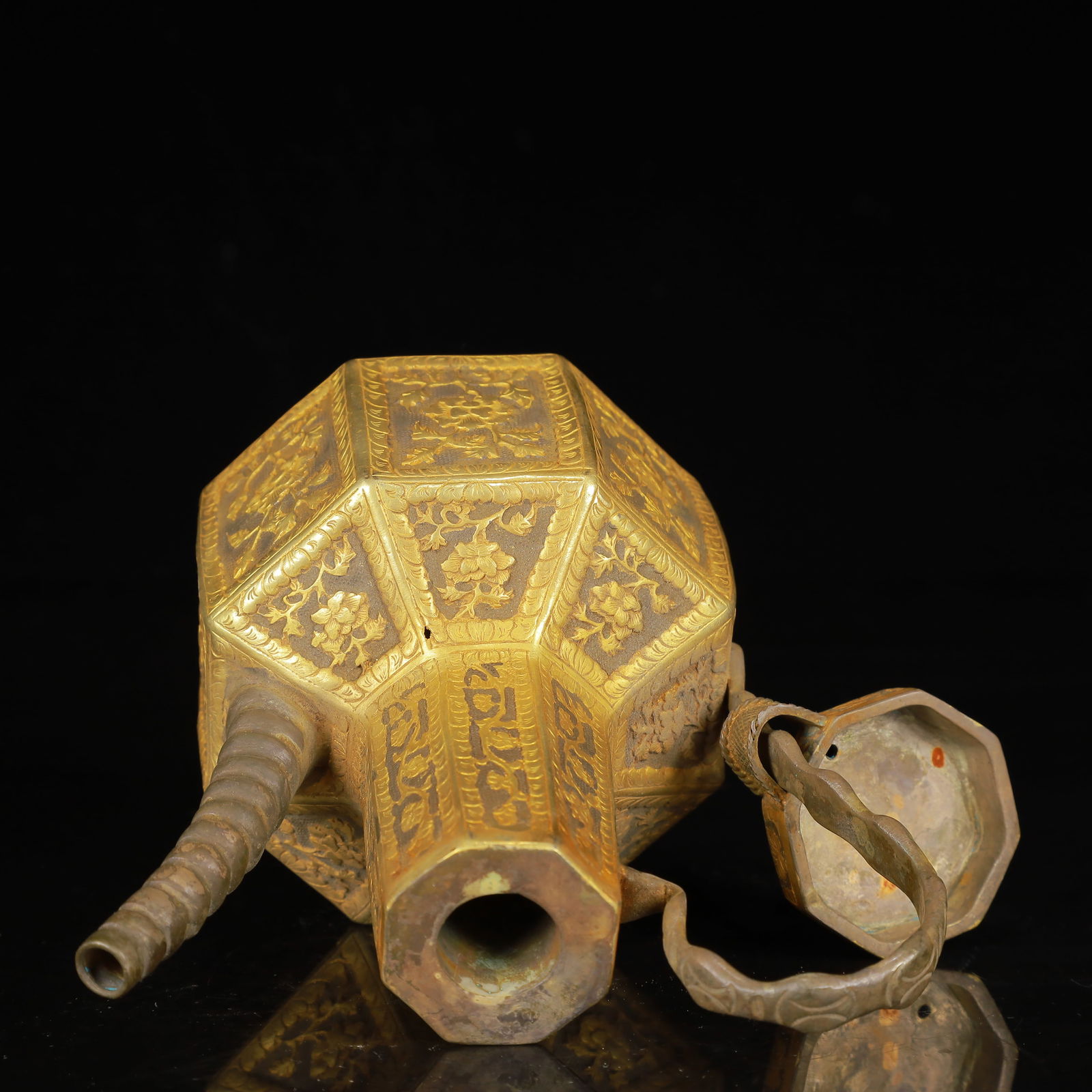 An Exquisite Gilt Silver Lotus Pattern Ewer - 10