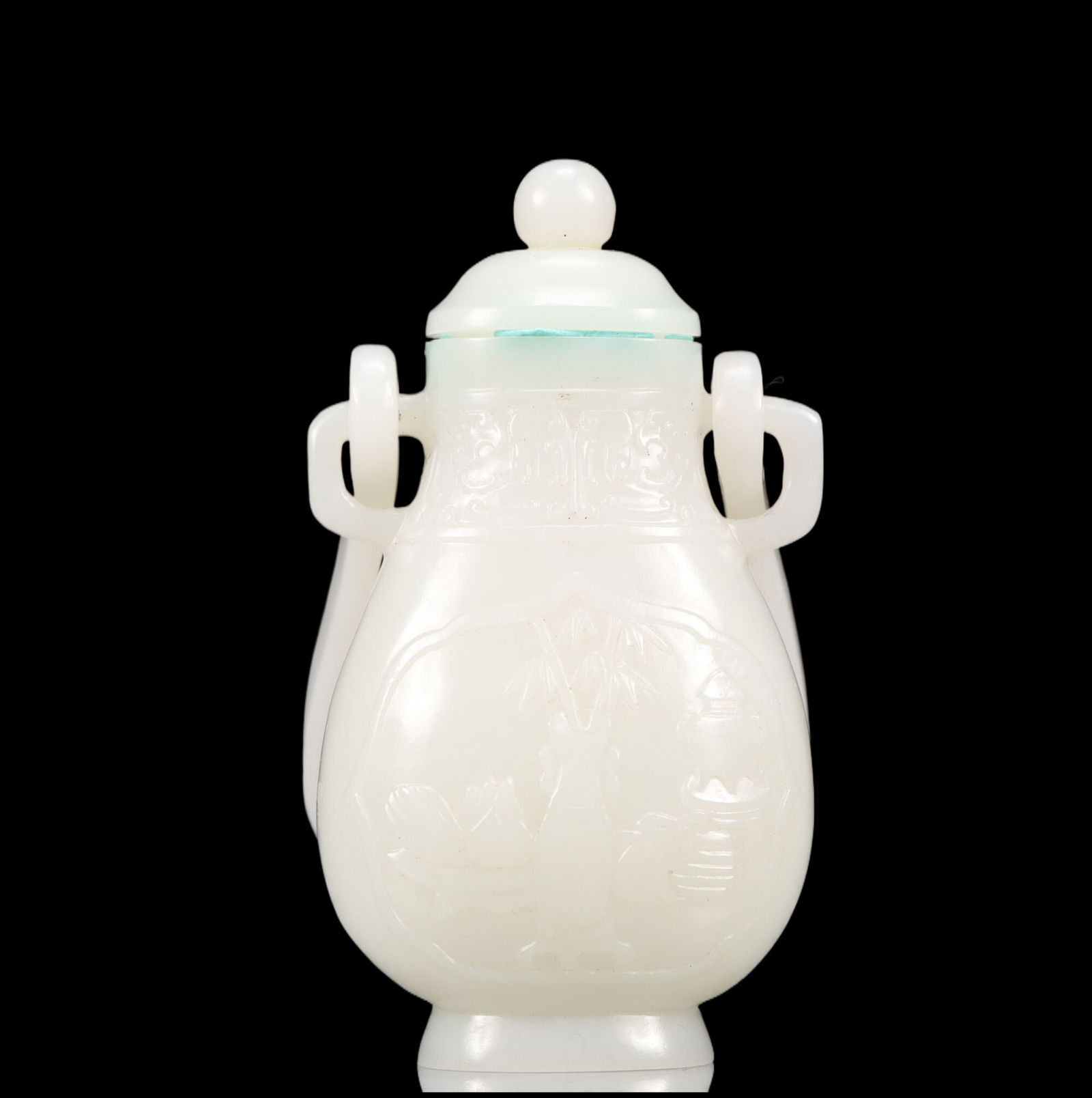An Exquisite White Jade Rabbit Pattern Double-Ears Ewer: An Exquisite White Jade Rabbit Pattern Double-Ears Ewer, Qing Dynasty, China, Size:2.4inx1.6inx5.5in, Weight:227g 