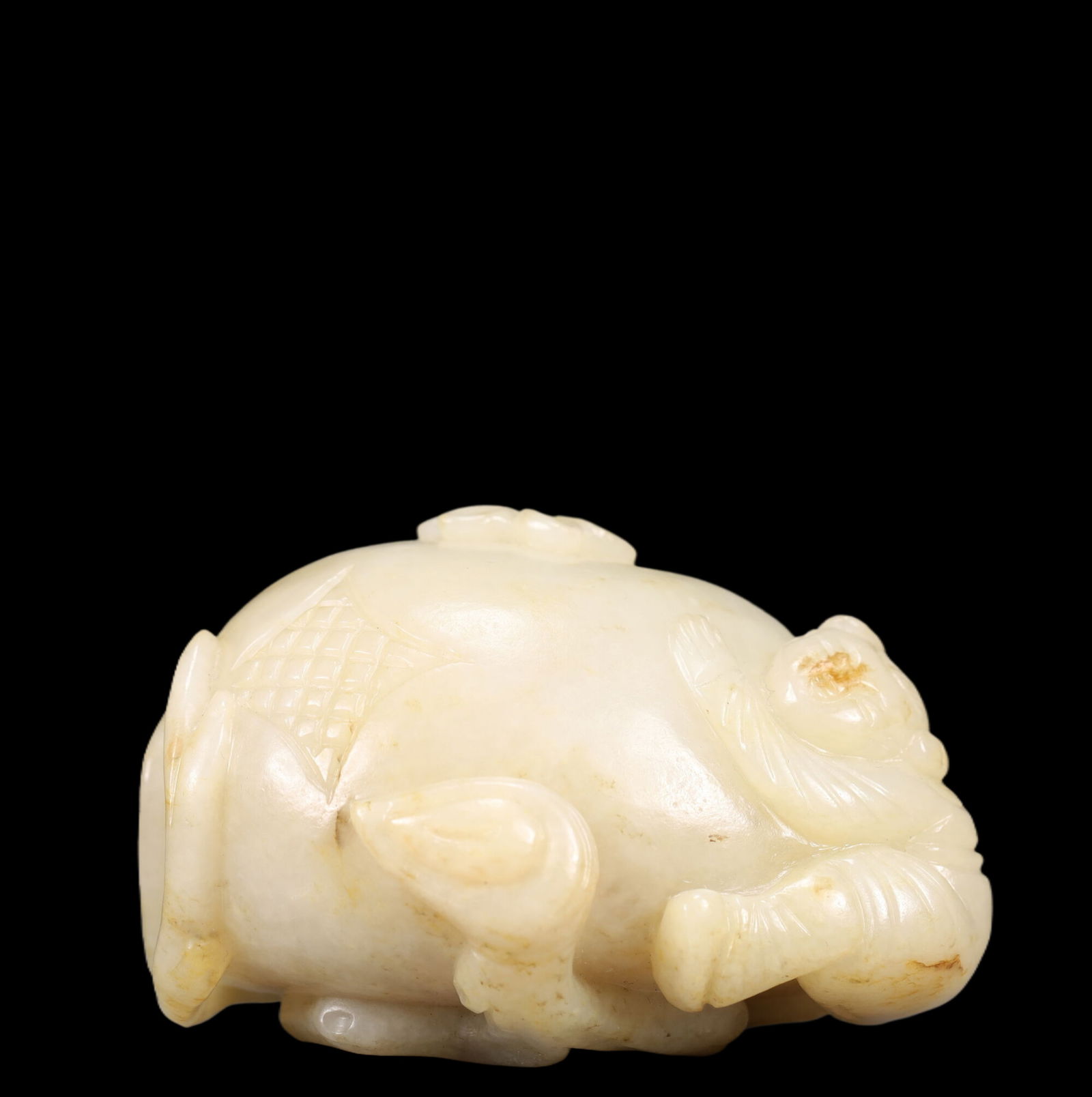 An Exquisite Sapphire Figure Pattern Ornament: An Exquisite Sapphire Figure Pattern Ornament, Qing Dynasty, China, Size:3.1inx2.6inx1.6in, Weight:382g