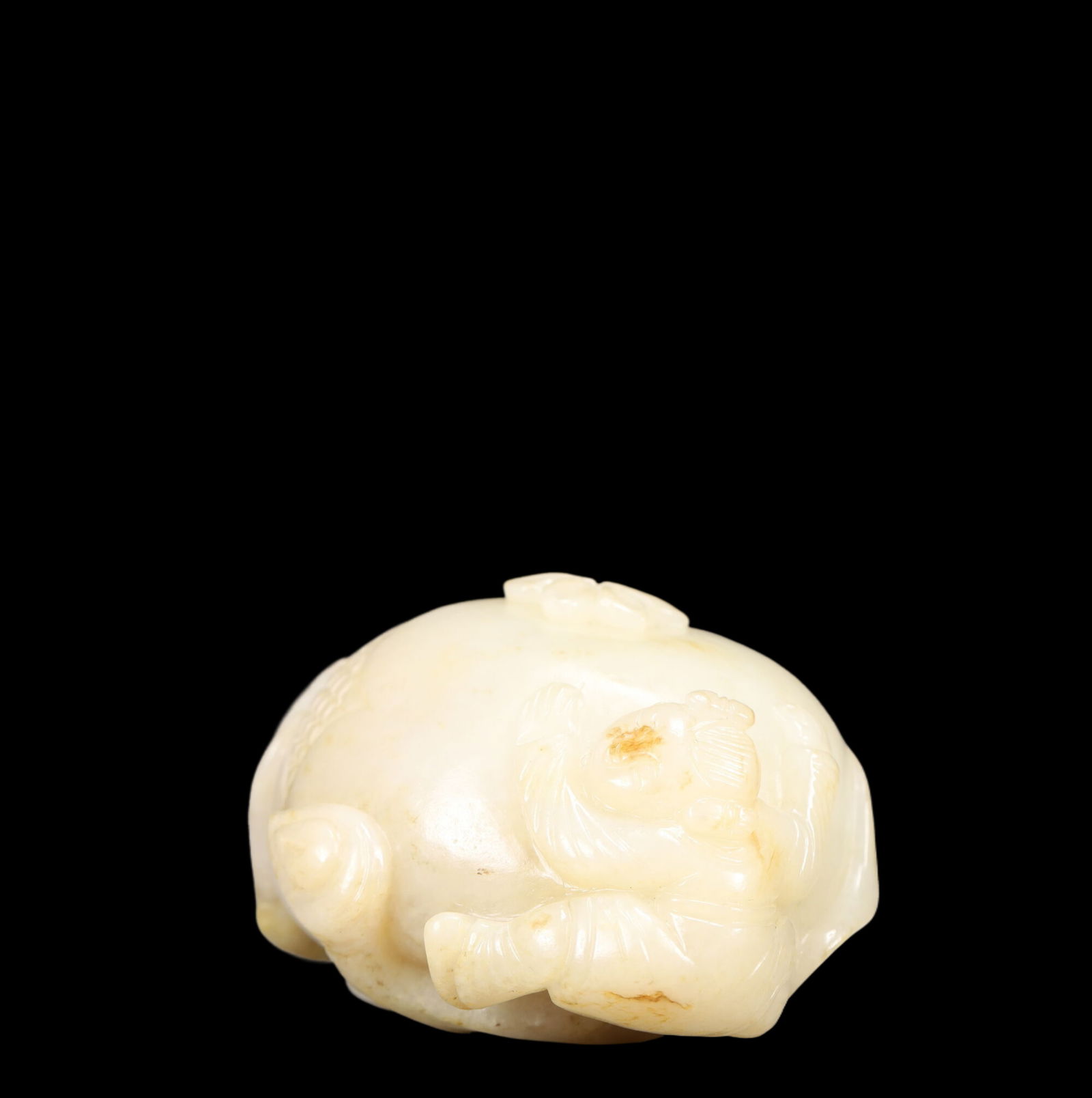 An Exquisite Sapphire Figure Pattern Ornament - 2