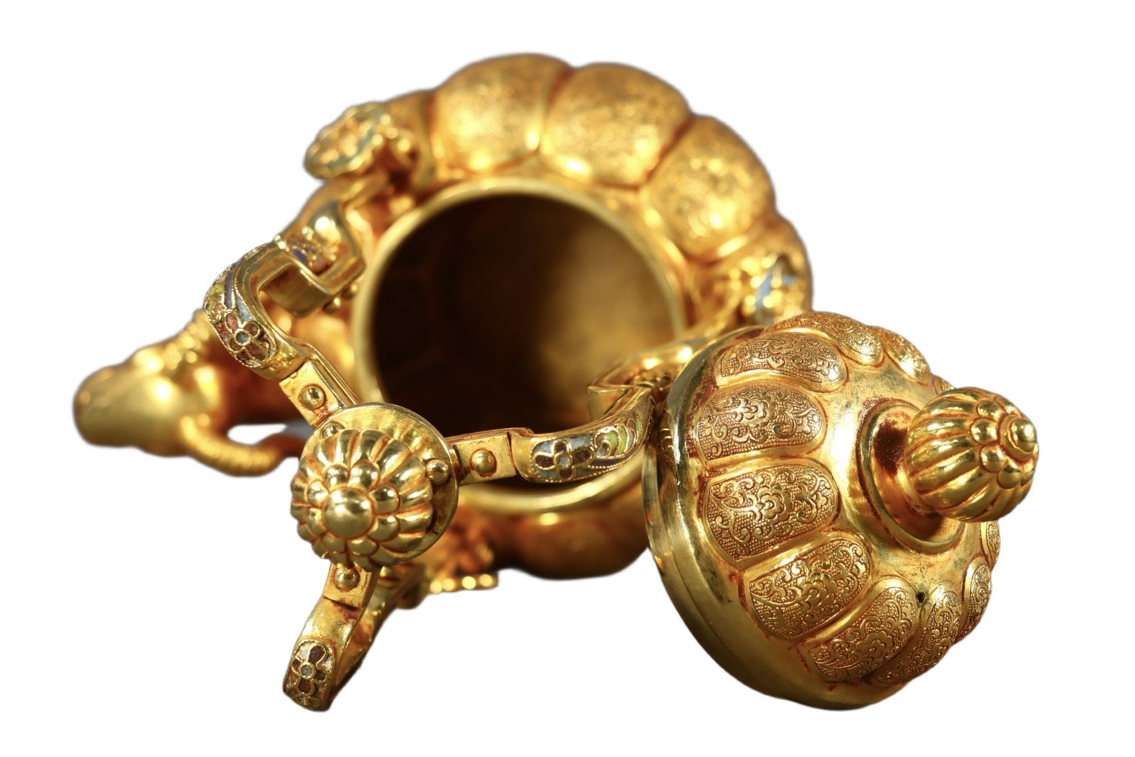 An Exquisite Gilt Bronze Lotus Pattern Sheep-head Loop-Handled Pot - 7