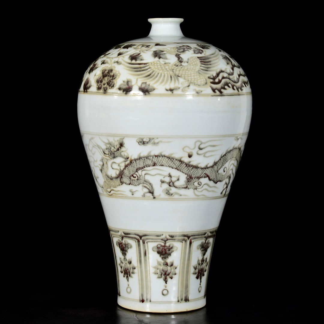 A Huge Underglaze-Red Auspicious Cloud,Dragon and Phoenix Pattern Vase: A Huge Underglaze-Red Auspicious Cloud,Dragon and Phoenix Pattern Vase,Yuan Dynasty, China,Size:17.7inx10.2in 