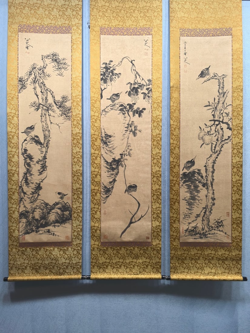 A Chinese Vertical Scroll Ink Painting of Flower and Bird on Paper,Bada Shanren (1 of 9)