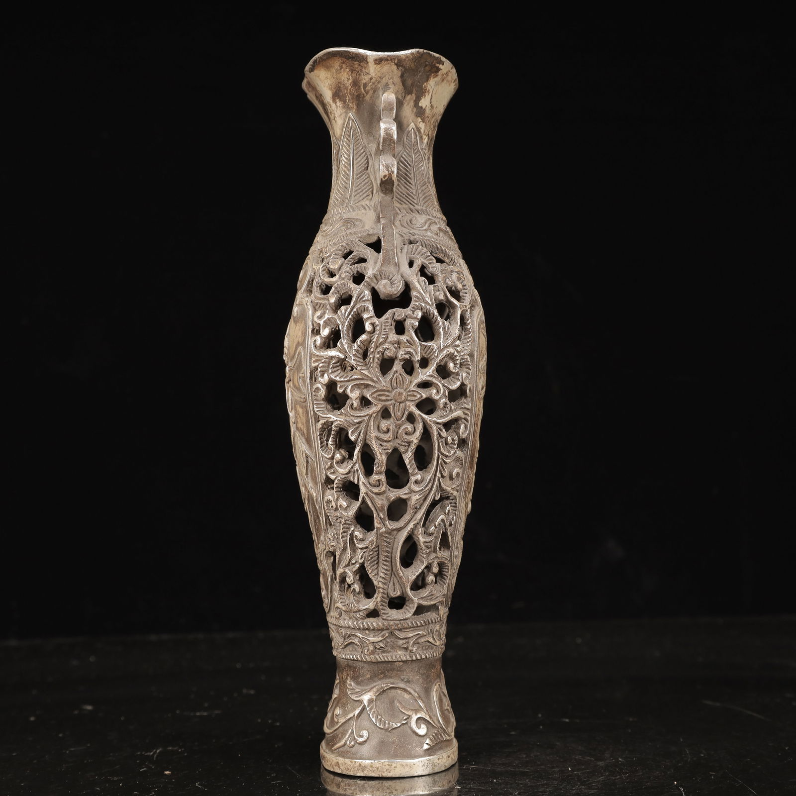 An Exquisite Silver Figure Flower Pattern Vase - 5