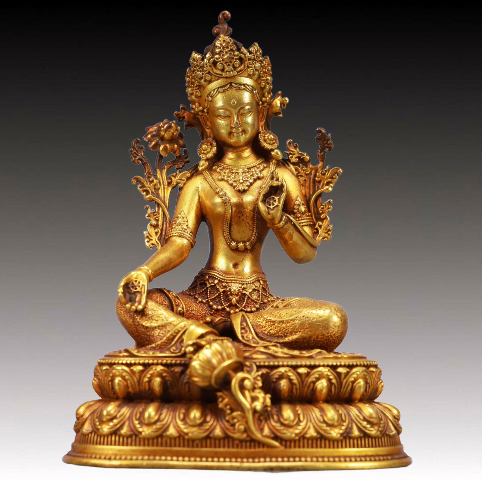 A Solemn Gilt Bronze Statue of Tara: A Solemn Gilt Bronze Statue of Tara,Qing Dynasty, China,Size:3inx2.2inx4.1in,Weight:597g 铜鎏金度母像,中国清代