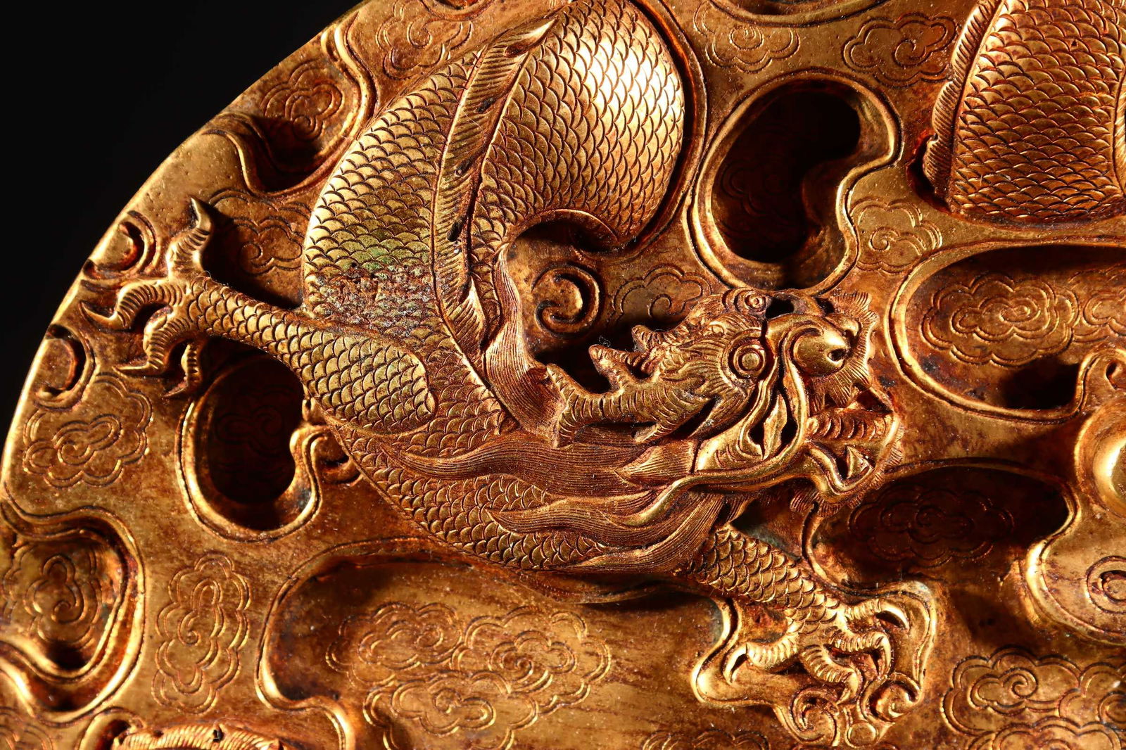 A Rare Gilt Bronze Dragon Pattern Inkstone - 3