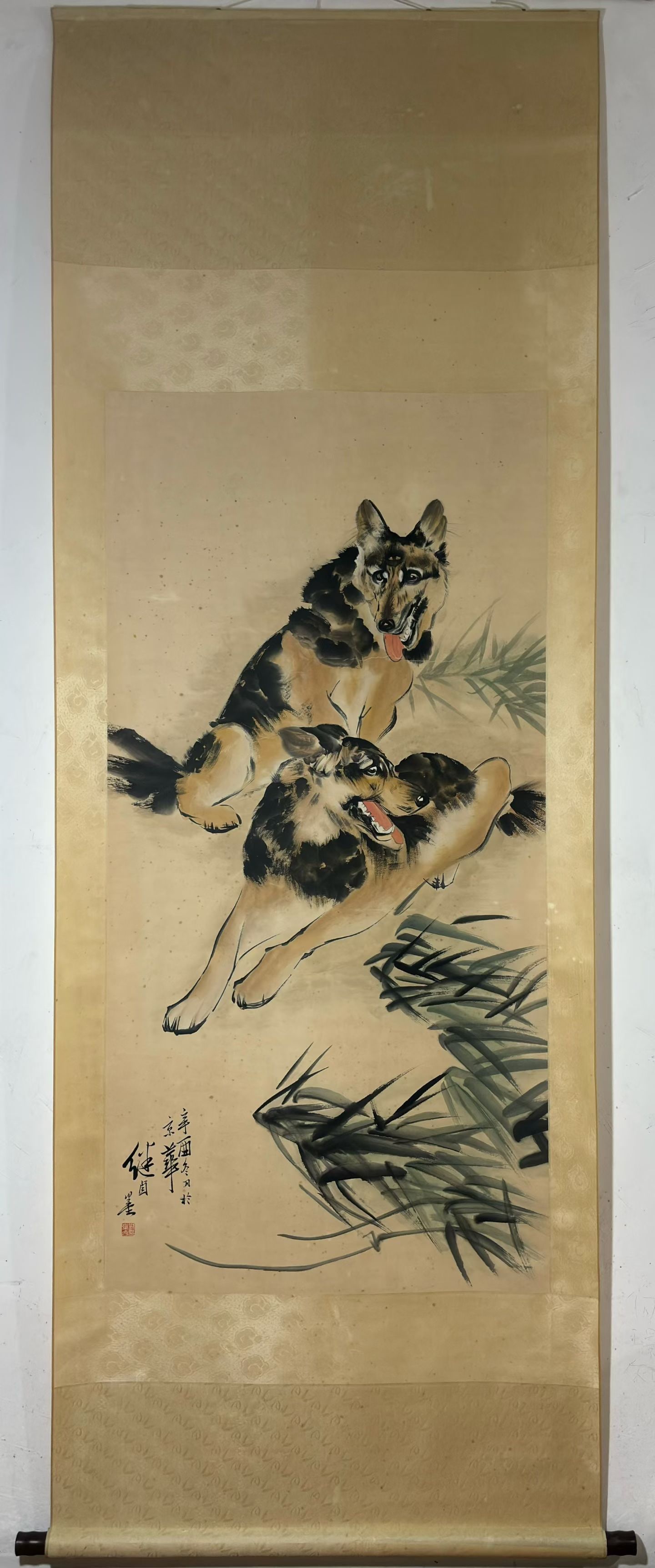 A Chinese Vertical Scroll Ink Painting of Dog on Paper,Liu Jilu: A Chinese Vertical Scroll Ink Painting of Dog on Paper,Liu Jilu,Size:(Without frame)53.9inx26.8in 一幅中国水墨犬图立轴,刘继Õ