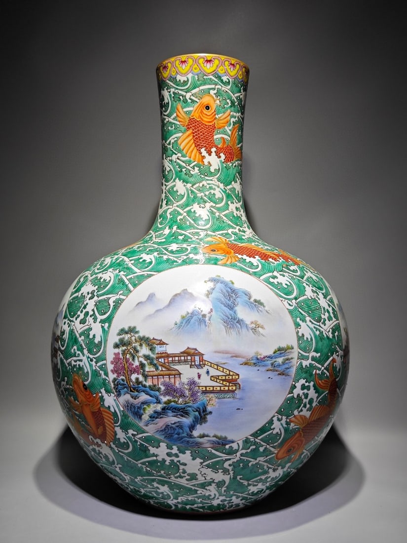 A Huge Enamel Painted Gold Landscape?Seawater and Fish Pattern Vase: A Huge Enamel Painted Gold Landscape,Seawater and Fish Pattern Vase,Qing Dynasty,China,Qianlong Six-character Mark,Size:21.7inx15.2in 珐琅彩描金山水海&#