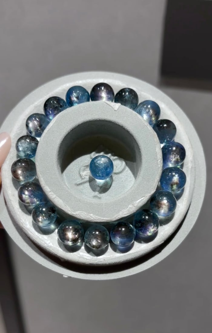 An Exquisite Aquamarine Bracelets - 3