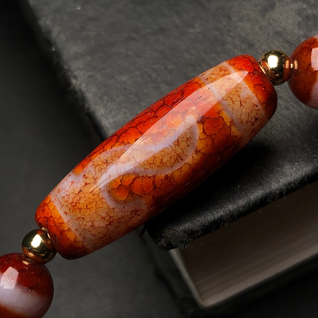 An Exquisite Dzi Bead Bracelets - 7